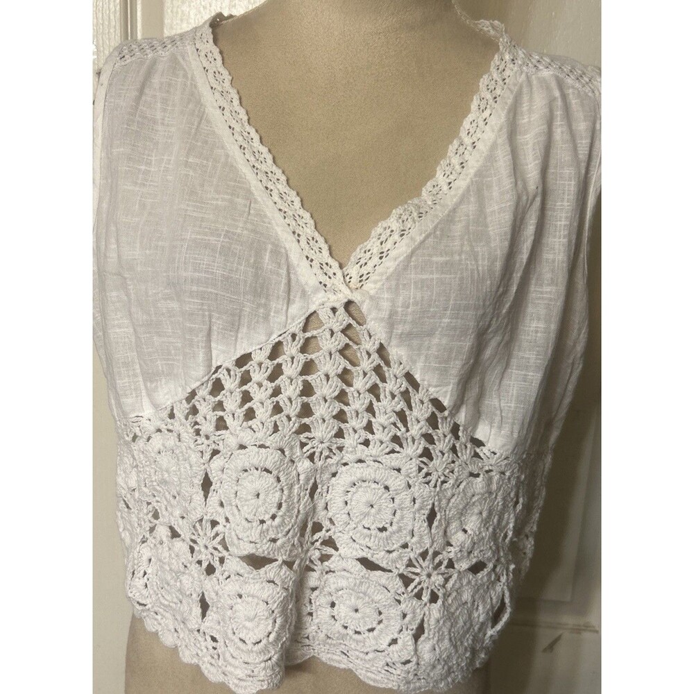 Rebellion Again Womens L White Cotton Crochet Crop Boho Festival Sleeveless Top
